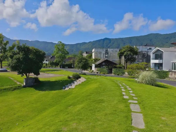 弘大速配 “到此一游”已过时，试试“到此一留”！黟县正迎接一场从“旅游”到“旅居”的文旅蝶变